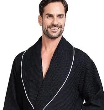 Bata de lujo con ribetes gofrados para hombre