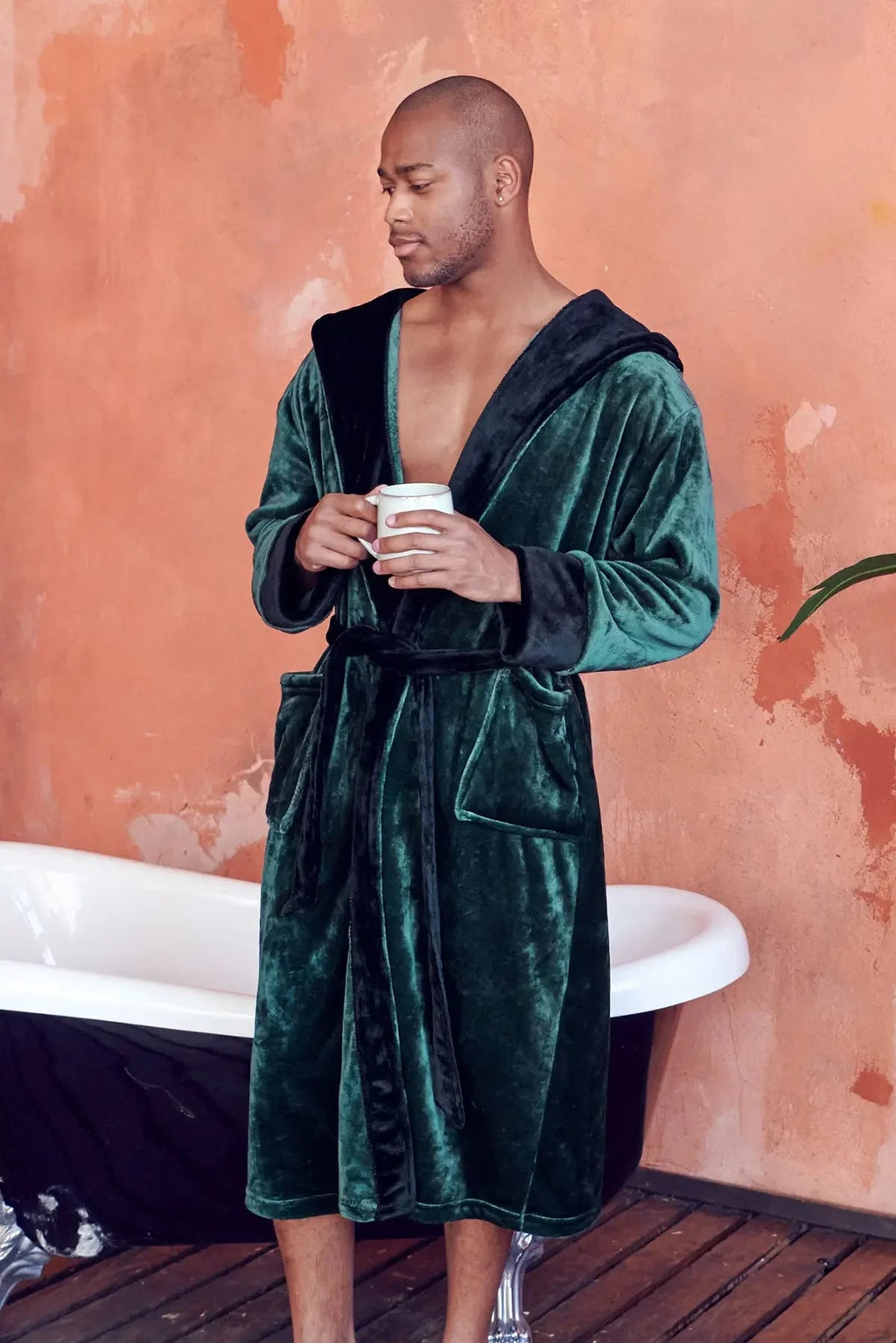 Bata de Hombre con Capucha – Confort de Felpa Ultra Suave para Uso Diario