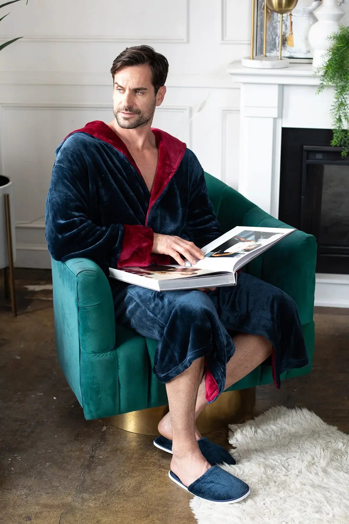 Bata de Hombre con Capucha – Confort de Felpa Ultra Suave para Uso Diario