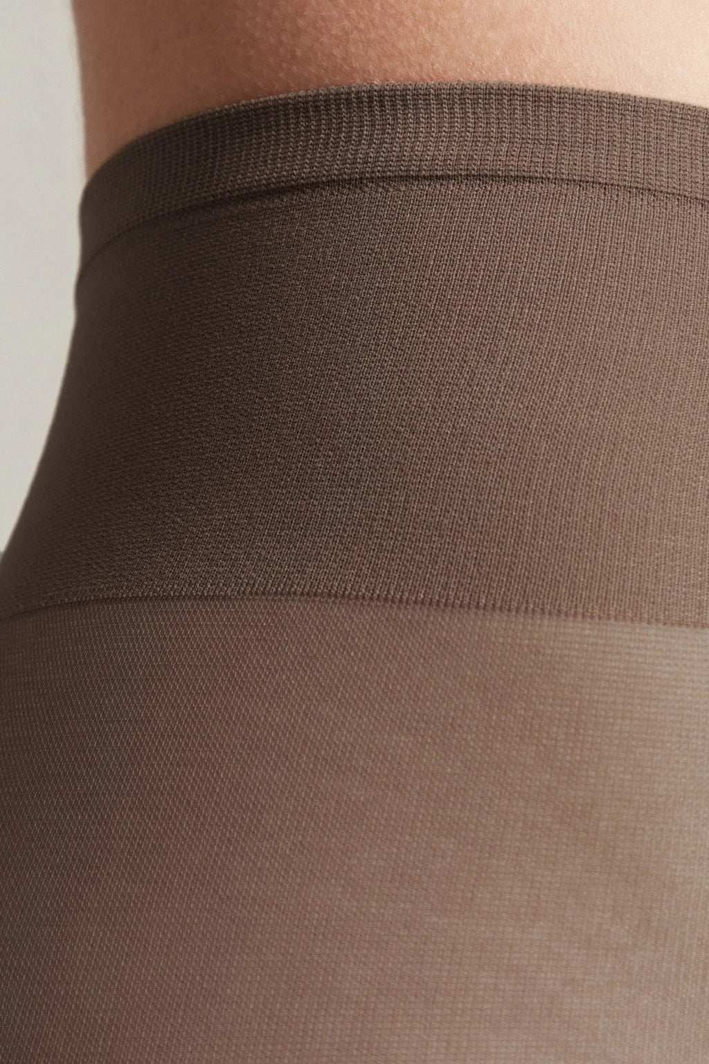 Medias Conte Top Soft 40 Den - Ajuste Regulable para Pieles Sensibles