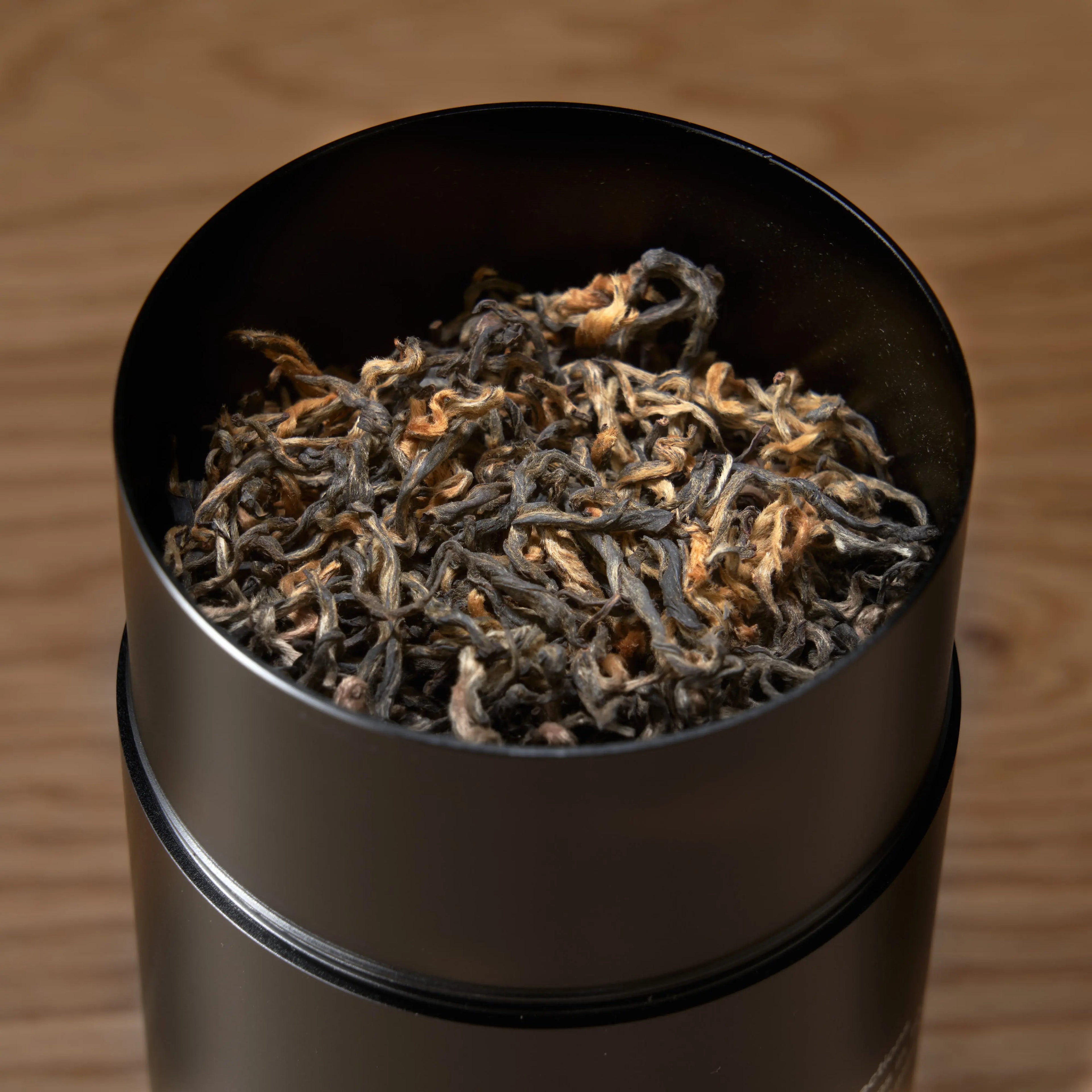 Oro de Hojas Raras - Té Negro de Cosecha Única de Nepal