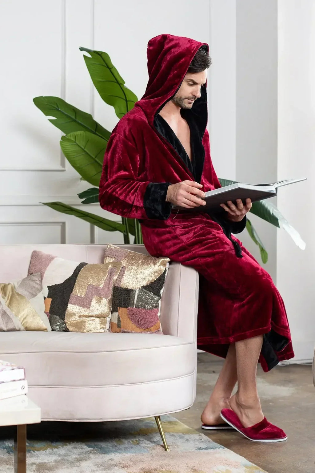 Bata de Hombre con Capucha – Confort de Felpa Ultra Suave para Uso Diario