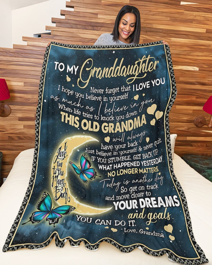 MANTA PARA NIETA – REGALO DE CONSUELO Y CALIDEZ DE LA ABUELA Manta Acolchada de Vellón Sherpa NTTD00 (SKUB-BLK-GMD2)
