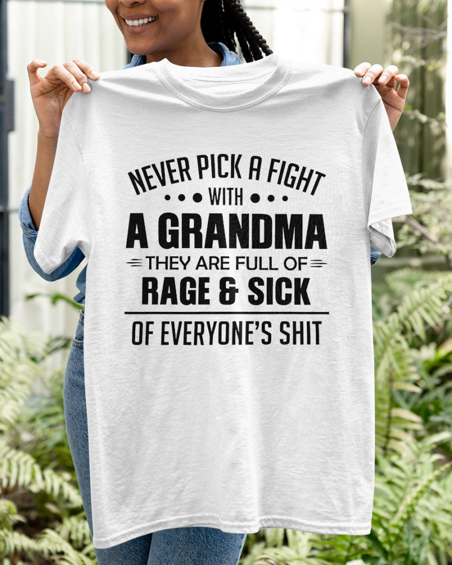 NUNCA TE METAS EN PROBLEMAS CON UNA ABUELA, ESTÁN LLENAS DE RABIA Y HASTA LA MADRE DE LAS TONTERÍAS DE TODO EL MUNDO - de abuela NGHL00 (SKU10-10)