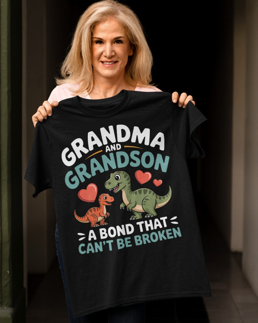 GRANDMA AND GRANDSON A BOND THAT CAN'T BE BROKEN DINOSAUR UNISEX T-SHIRT - NGHL00 (SKU-GMS5)