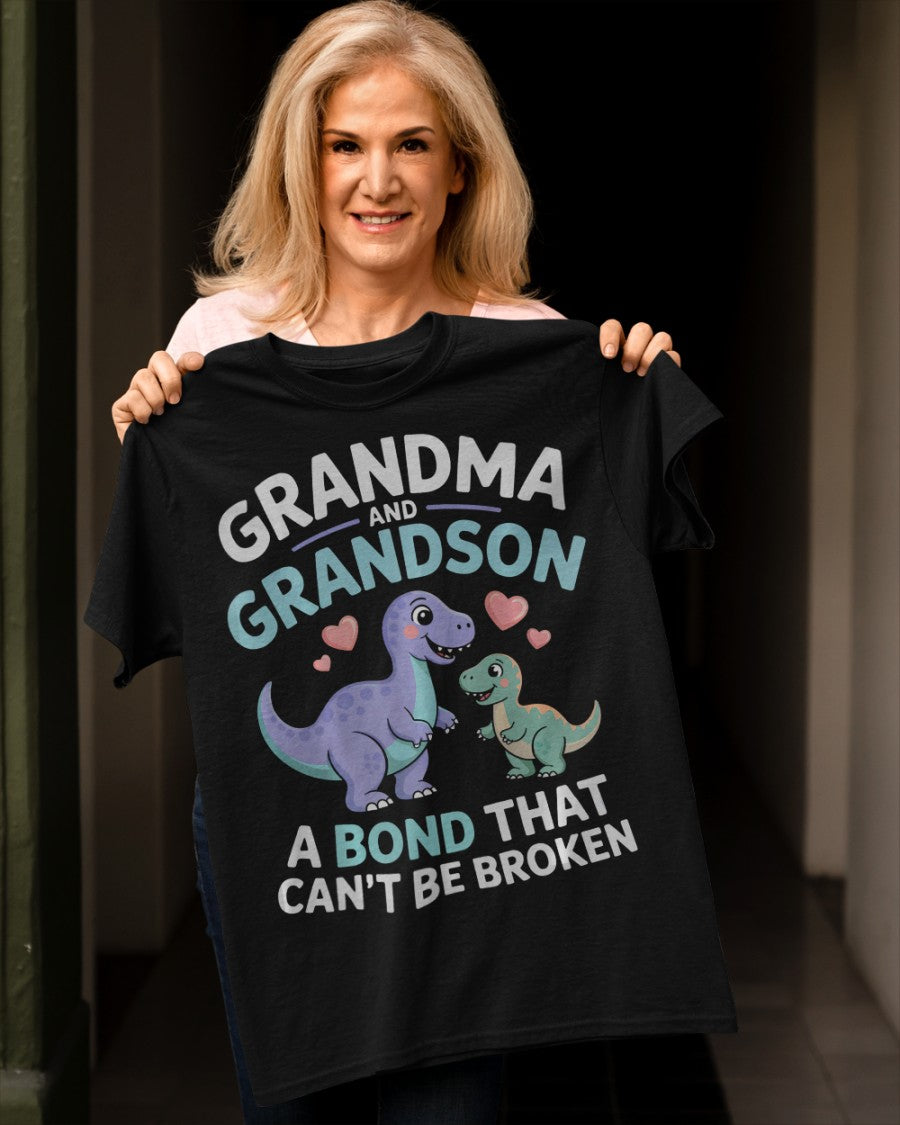 GRANDMA AND GRANDSON A BOND THAT CAN'T BE BROKEN DINOSAUR UNISEX T-SHIRT NGHL00 (SKU-GMS4)