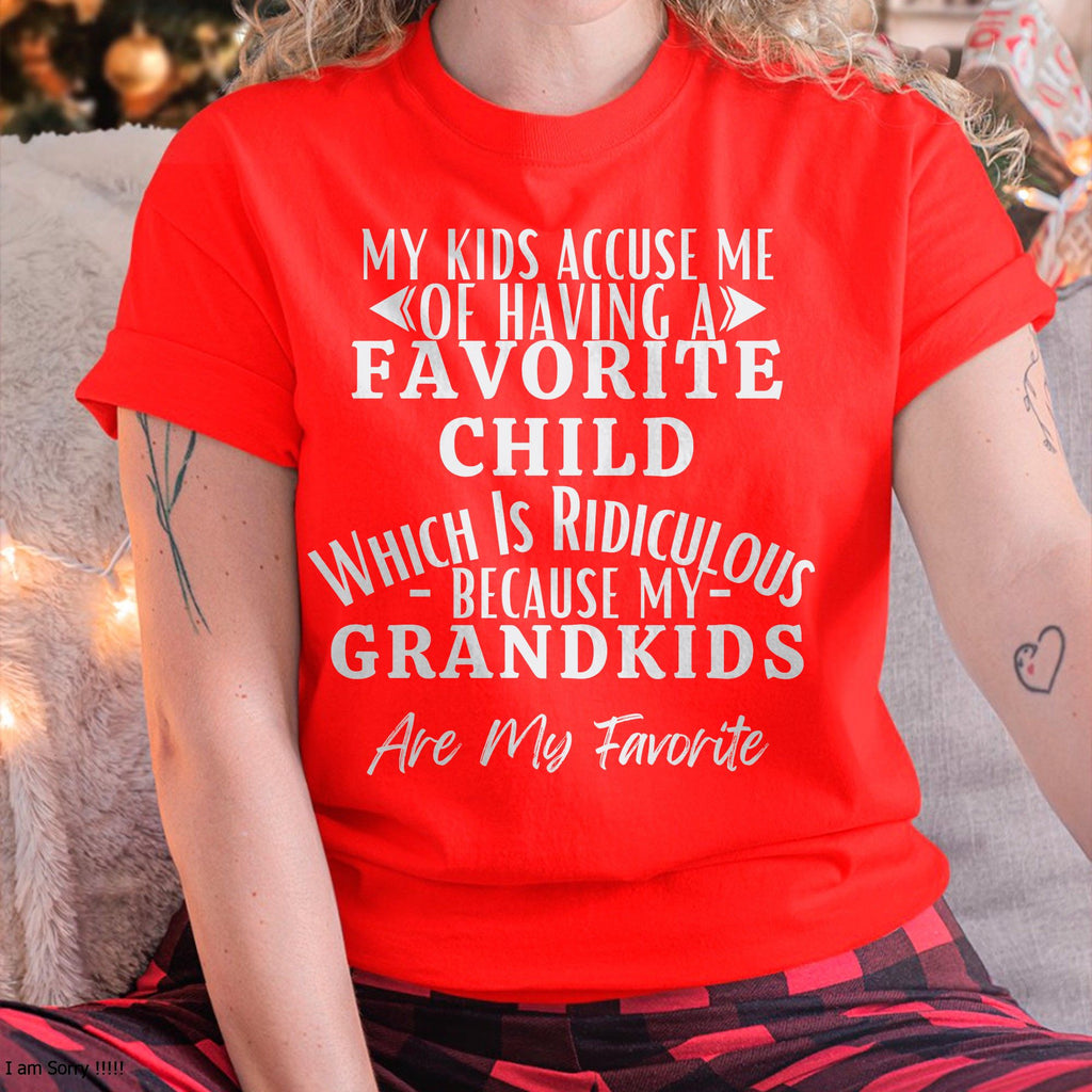 MIS HIJOS ME ACUSAN DE TENER UN HIJO FAVORITO, LO CUAL ES RIDÍCULO PORQUE MIS NIETOS SON MIS FAVORITOS - De la abuela NGHL00